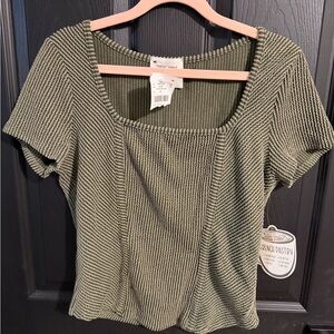 French Pastry Olive Ribbed Short Sleeve Top